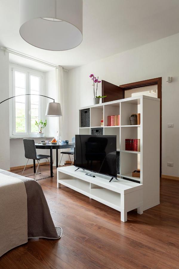 A Central Quiet Sunny Studio In Verbania Buitenkant foto