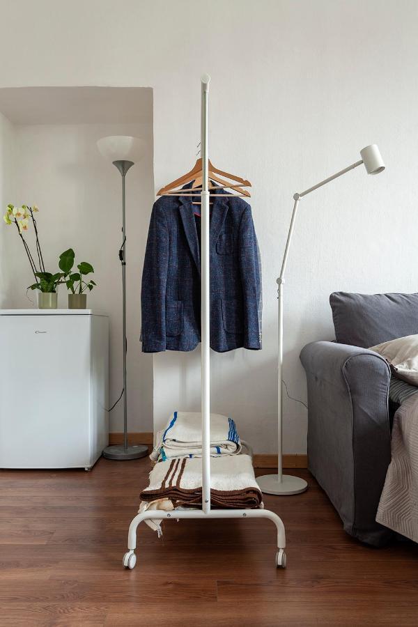A Central Quiet Sunny Studio In Verbania Buitenkant foto